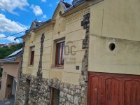 Eladó családi ház, Pécsett 89.9 M Ft, 4 szobás