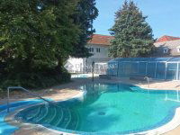 Eladó hotel, Gödön 1050 M Ft, 21 szobás / költözzbe.hu