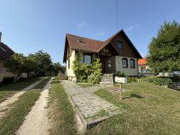 Eladó családi ház, Herenden 128 M Ft, 4+1 szobás