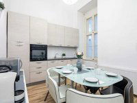 Kiadó téglalakás, albérlet, VI. kerületben, Andrássy úton