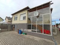 Eladó családi ház, Hatvanban 75 M Ft, 3 szobás