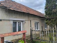 Eladó családi ház, Tiszaföldváron 18 M Ft, 2+1 szobás