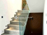 Eladó családi ház, Pécsett 229 M Ft, 4 szobás