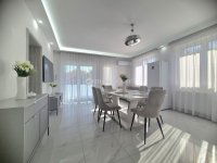 Eladó családi ház, III. kerületben 189 M Ft, 5 szobás