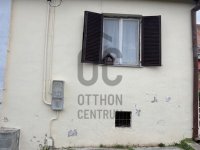 Eladó téglalakás, Pécsett 11.2 M Ft, 1 szobás