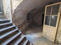 Eladó üzlethelyiség