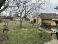 Eladó családi ház, Törtelen 40 M Ft, 2+1 szobás