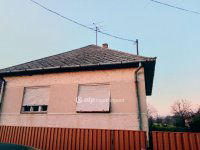 Eladó családi ház, Kömörőn 13 M Ft, 2+1 szobás