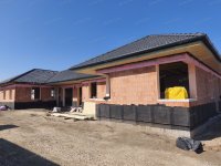 Eladó ikerház, Fóton 121 M Ft, 1+3 szobás / költözzbe.hu