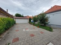 Eladó családi ház, Mohácson 88 M Ft, 3 szobás