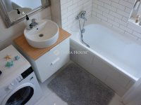 Eladó téglalakás, Siófokon 65 M Ft, 2 szobás