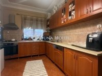 Eladó családi ház, Vecsésen 120 M Ft, 3 szobás