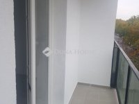 Eladó panellakás, Pécsett 56.5 M Ft, 2 szobás