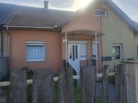 Eladó sorház, Dorogon 49 M Ft, 2 szobás / költözzbe.hu