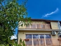 Eladó ikerház, Pécsett 99 M Ft, 4 szobás / költözzbe.hu