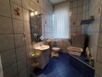 Eladó családi ház, XVII. kerületben 250 M Ft, 7 szobás
