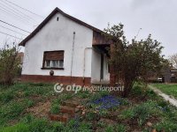 Eladó családi ház, Solton 21 M Ft, 2 szobás