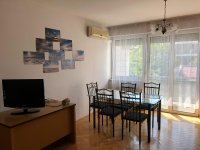 Kiadó téglalakás, albérlet, Szegeden 250 E Ft / hó, 3 szobás