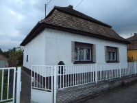 Eladó családi ház