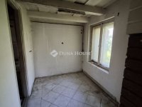 Eladó családi ház, Daruszentmiklóson 11.99 M Ft, 1 szobás