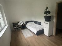 Eladó panellakás, Pécsett 119.99 M Ft, 4 szobás