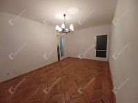 Eladó panellakás, Debrecenben 59.9 M Ft, 3 szobás