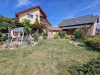 Eladó családi ház, Vecsésen 134.9 M Ft, 5 szobás