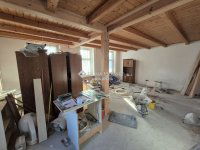 Eladó családi ház, Tatán 399 M Ft, 10 szobás