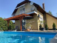 Eladó családi ház