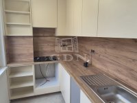 Eladó panellakás, Százhalombattán 62.8 M Ft, 2 szobás