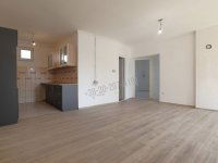 Eladó családi ház, Sándorfalván 67 M Ft, 4 szobás