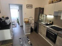 Eladó családi ház, Vecsésen 113.9 M Ft, 3 szobás