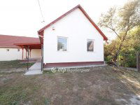 Eladó családi ház, Kiskunlacházán 54.9 M Ft, 4 szobás