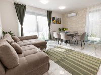 Eladó ikerház, Balatonvilágoson 240 M Ft, 5+1 szobás