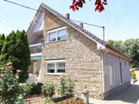 Eladó családi ház, Balatonszemesen 125 M Ft, 7 szobás
