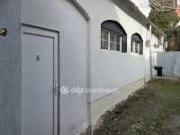 Eladó téglalakás, Pápán 24.9 M Ft, 2+1 szobás