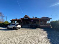 Eladó üzlethelyiség