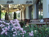 Eladó üzlethelyiség