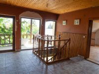 Eladó családi ház, Gödöllőn 169 M Ft, 11 szobás