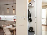 Eladó téglalakás, VI. kerületben 220 M Ft, 4 szobás