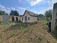 Eladó családi ház, Tápiószecsőn 32.5 M Ft, 2 szobás