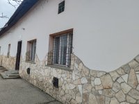 Eladó családi ház, Jászladányon 8 M Ft, 4 szobás