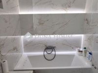 Eladó téglalakás, V. kerületben 234.9 M Ft, 3 szobás