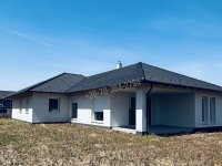 Eladó családi ház, Környén 193.5 M Ft, 5 szobás