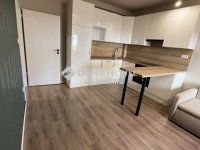 Eladó téglalakás, Pécsett 69.9 M Ft, 3 szobás