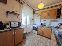 Eladó családi ház, Tápiószecsőn 74.9 M Ft, 6 szobás