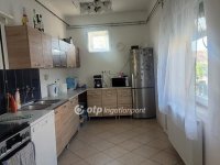 Eladó családi ház, Jászkisérén 19.9 M Ft, 2 szobás