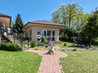 Eladó családi ház, Kápolnásnyéken 193.5 M Ft, 4 szobás