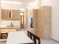 Eladó téglalakás, I. kerületben 249.9 M Ft, 3 szobás