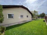 Eladó családi ház, Szigethalmon 119 M Ft, 8 szobás